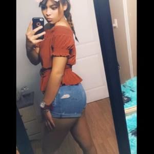 Meet your Posher, Lyangelyz